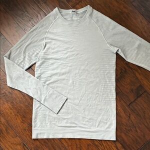 Lululemon metal tech LS